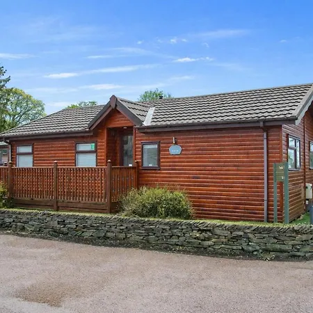 Lakeside 1, White Cross Bay, Mid Way Between Ambleside And With Hot Tub Дом отдыха Уиндермир